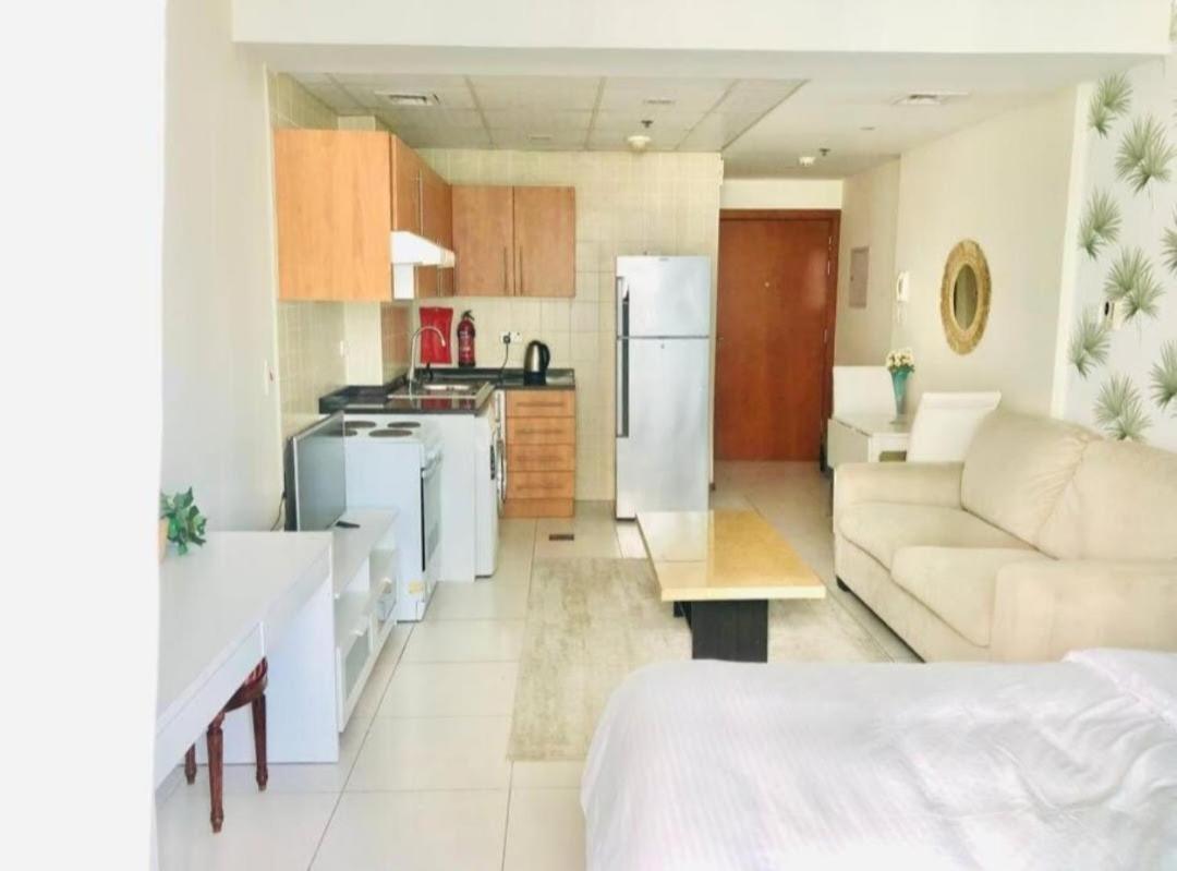 Panoramic Sea Views Studio Apartment - Marina ดูไบ ภายนอก รูปภาพ