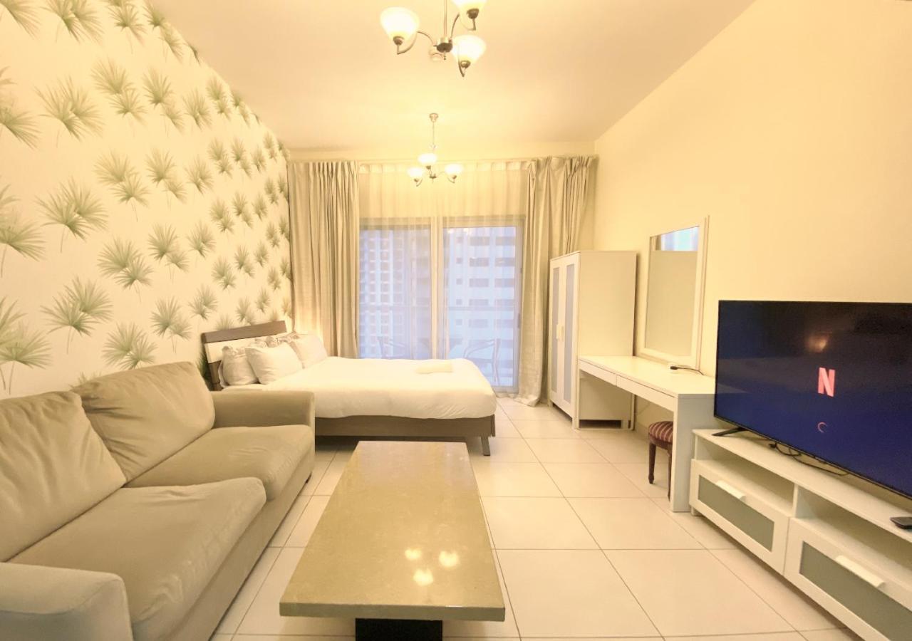 Panoramic Sea Views Studio Apartment - Marina ดูไบ ภายนอก รูปภาพ
